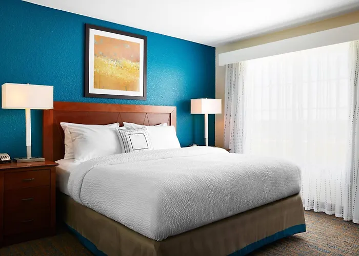 Hotel By Marriott 3*